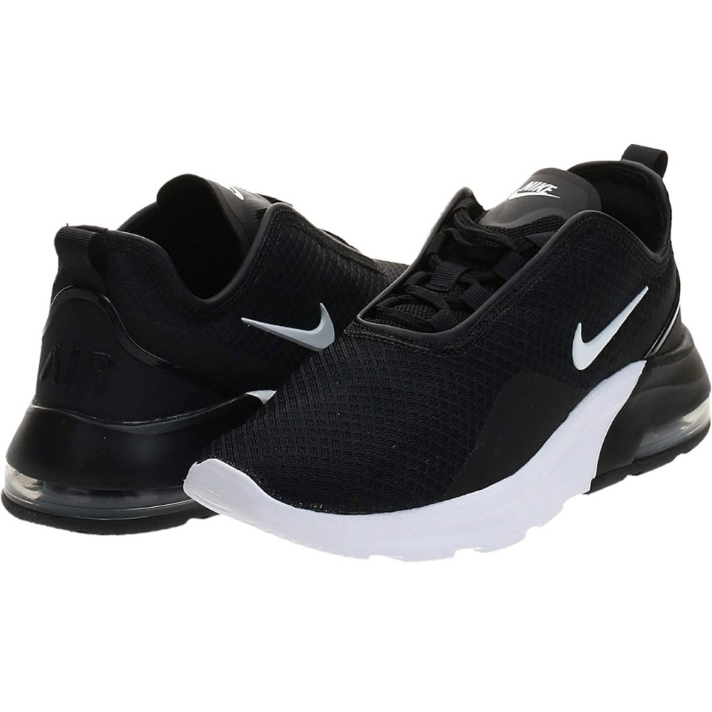Nike Air Max Motion 2 Sneakers